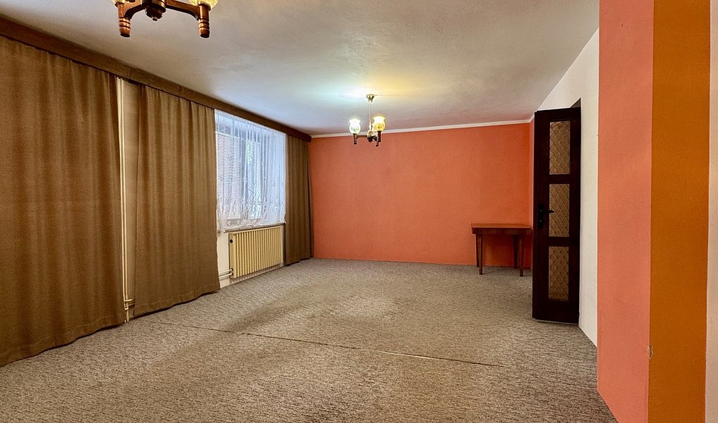Prodej domu 239 m² s pozemkem 1 210 m², Ženklava – náhled fotky 9