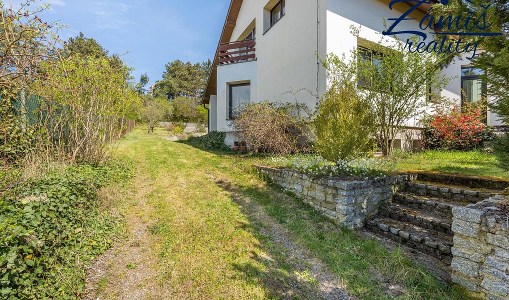 Prodej domu 278 m² s pozemkem 1 322 m², Nespeky – náhled fotky 59