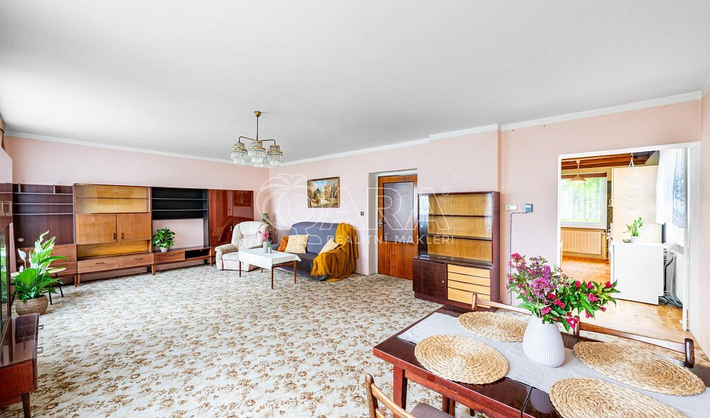 Prodej domu 250 m² s pozemkem 468 m², Tlustice – náhled fotky 7