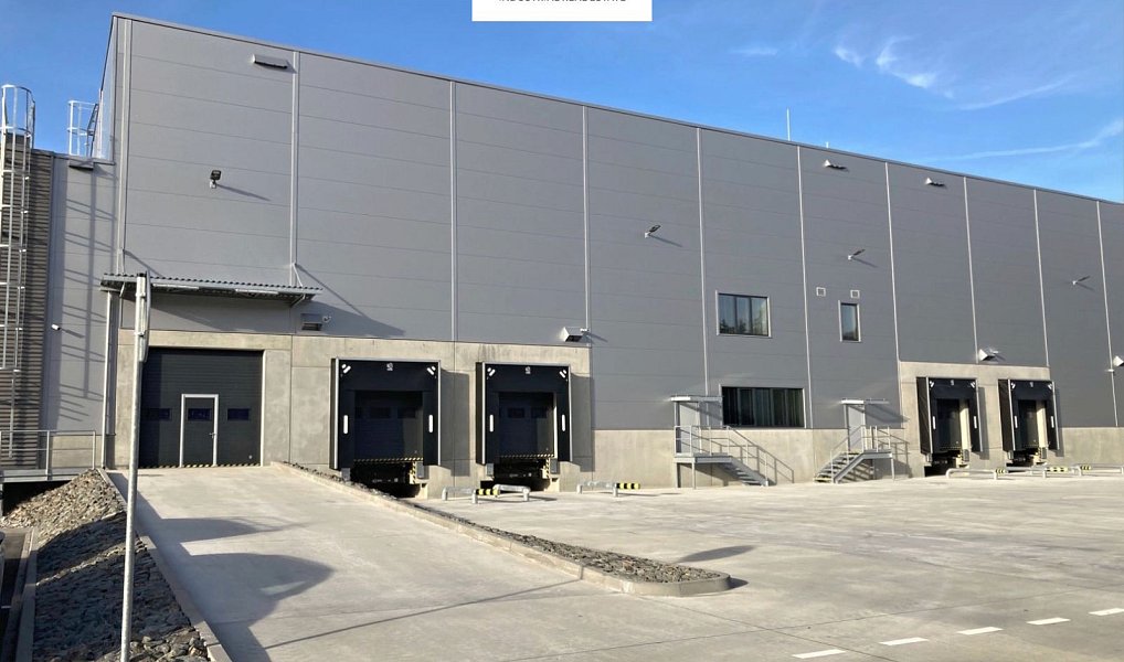 Pronájem skladovacích prostor 660 m², Jičín – náhled fotky 2