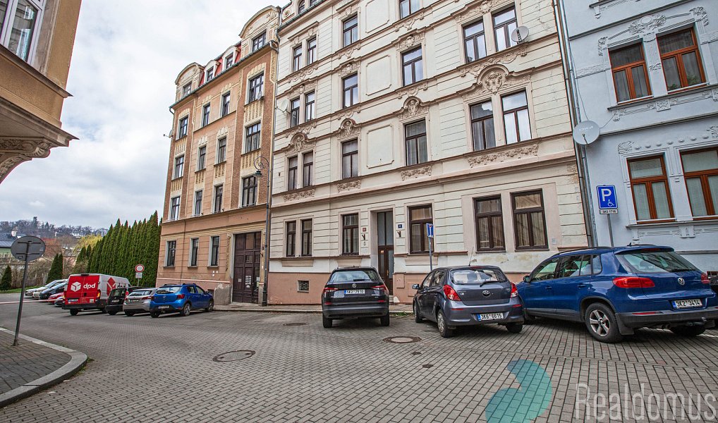 Prodej bytu 2+1 75 m², Karlovy Vary – náhled fotky 16