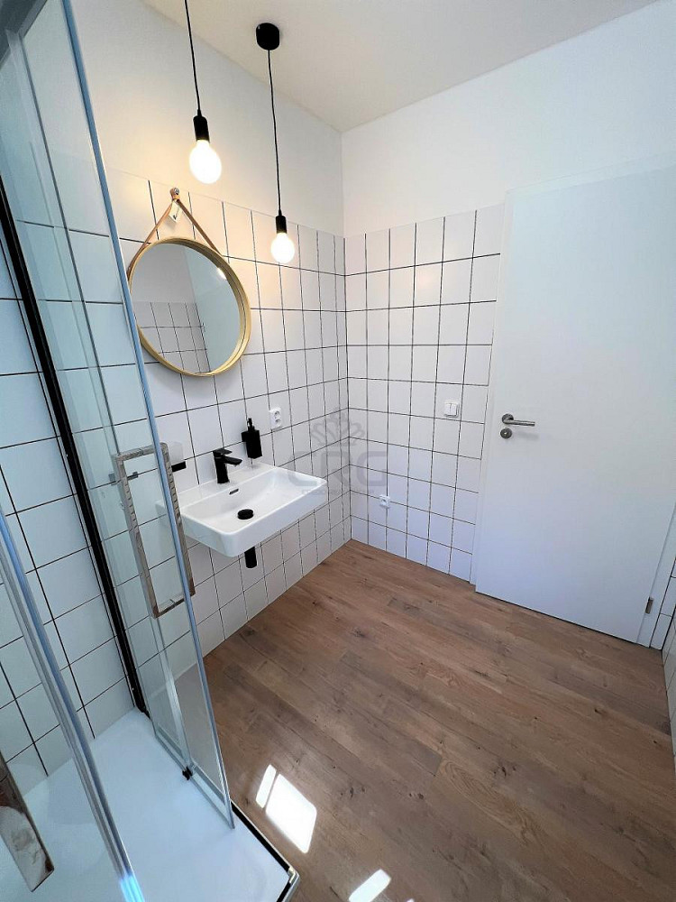 Pronájem bytu 2+kk 42 m² – fotografie 5