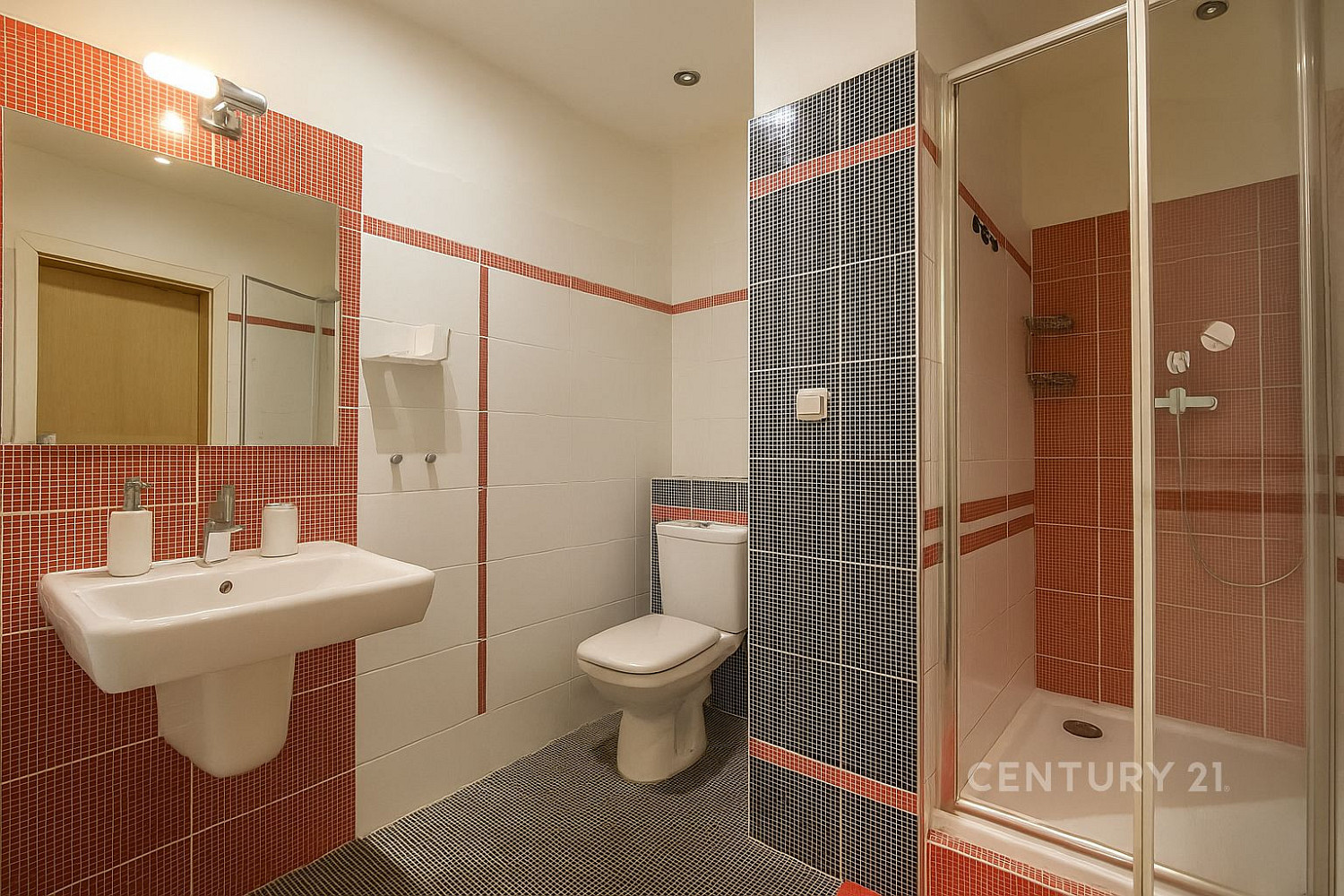 Prodej bytu 1+kk 28 m² — photo 3