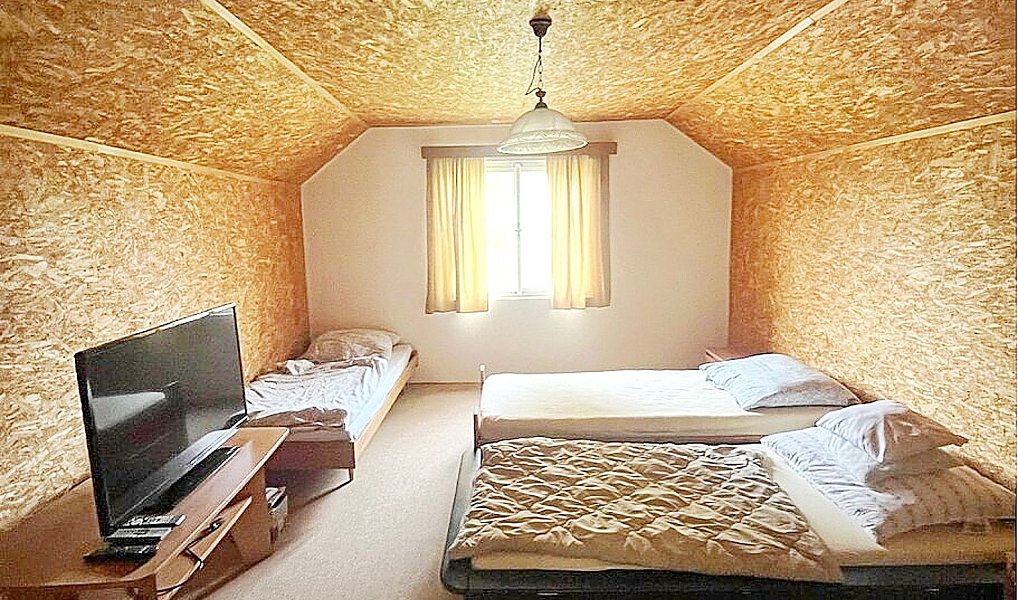 Prodej chaty/chalupy 130 m² s pozemkem 694 m², Rašovice – náhled fotky 14