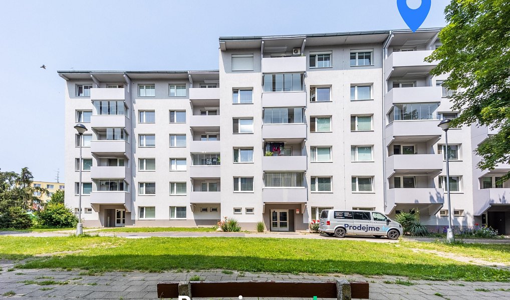 Pronájem bytu 3+1 56 m², Znojmo – náhled fotky 2
