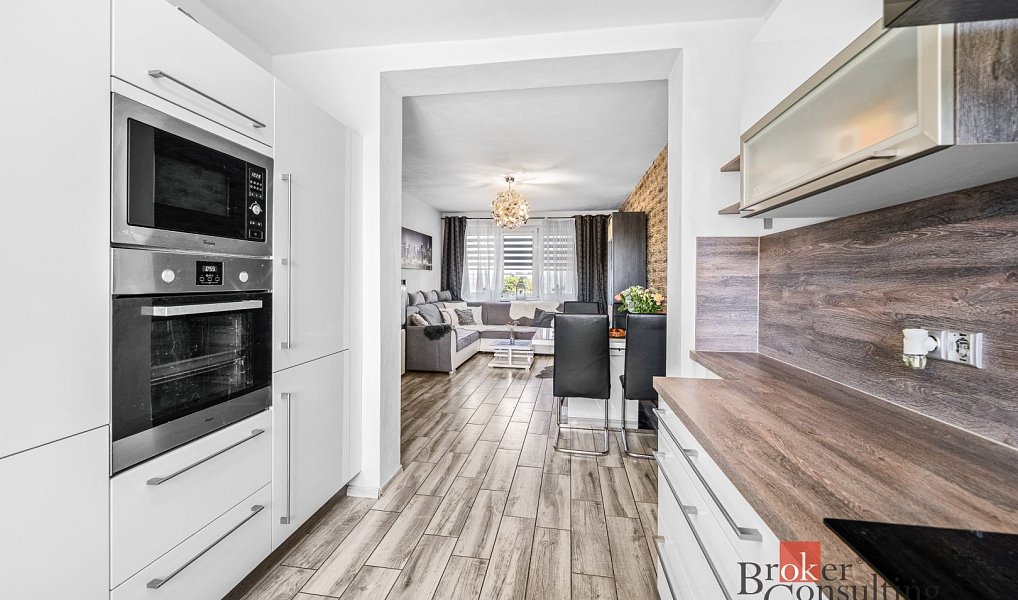 Prodej bytu 3+1 78 m², Chrást – náhled fotky 4