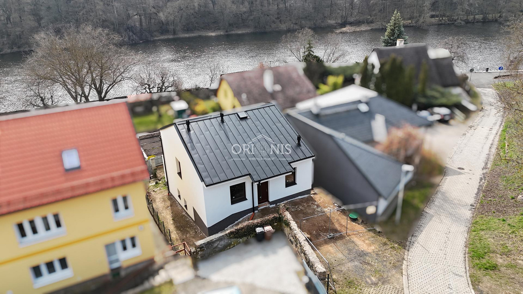 Prodej domu 138 m² s pozemkem 282 m² — photo 2