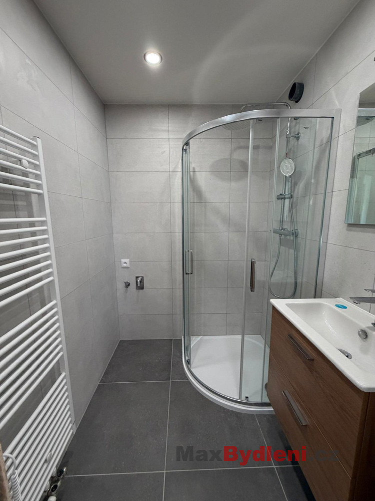 Pronájem bytu 3+1 77 m² – fotografie 5