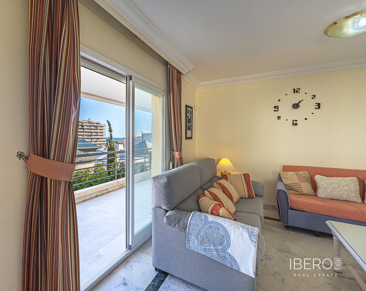 Piso 3+kk – Marbella, Nueva Andalucía - Más