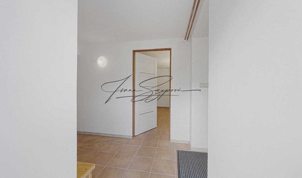 Prodej ubytovacího objektu 594 m², Olešná – náhled fotky 24