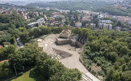 Prodej stavebního pozemku 6 434 m², U Klikovky, Praha 5 - Smíchov