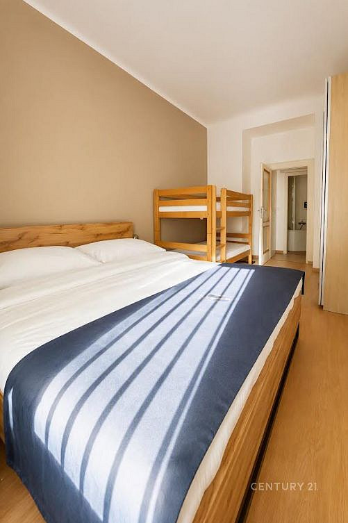 Pronájem bytu 2+1 55 m² – fotografie 3