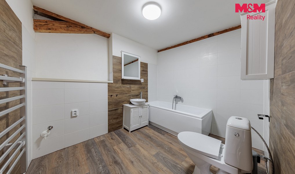 Prodej nájemního domu, činžáku 327 m², Hroznětín – náhled fotky 8