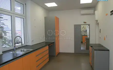 Prodej obchodních prostor 17 m², Opava - Předměstí
