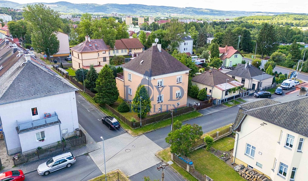 Prodej domu 210 m² s pozemkem 779 m², Sokolov – náhled fotky 28