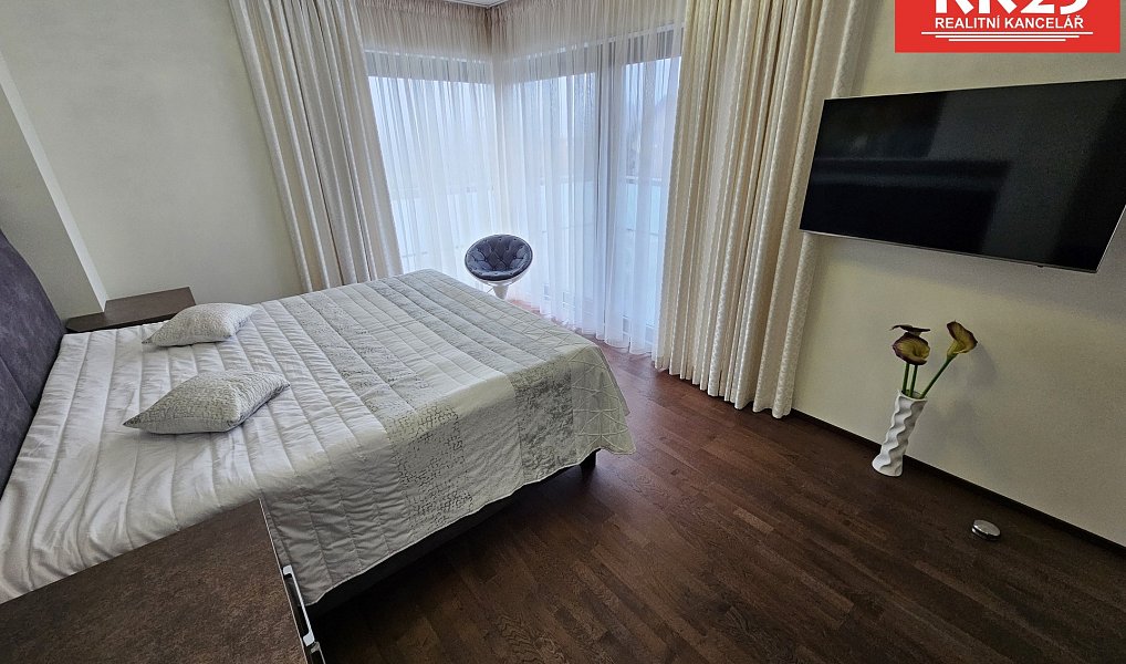 Prodej domu 187 m² s pozemkem 788 m², Velká Hleďsebe – náhled fotky 15
