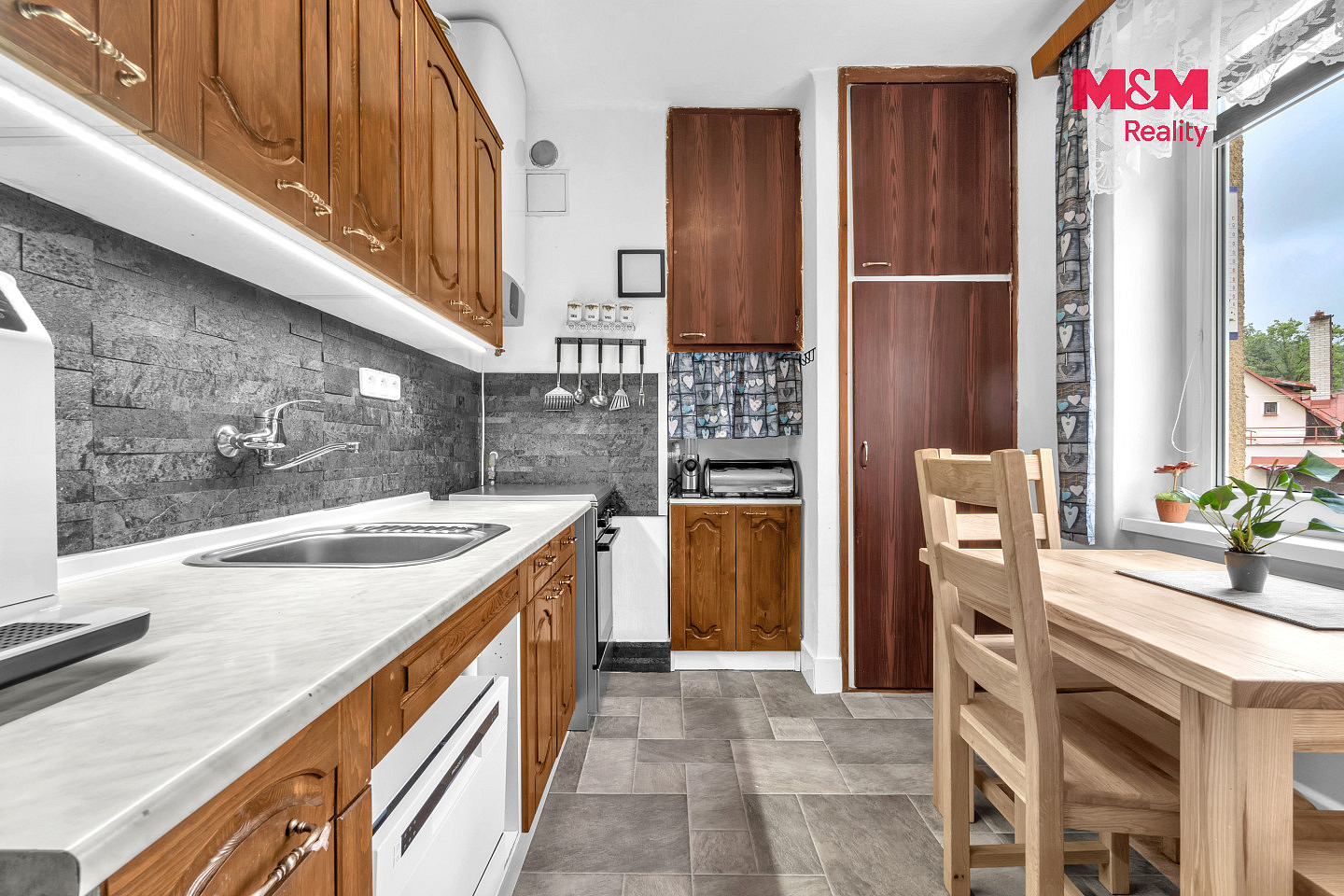 Prodej bytu 2+1 55 m² – fotografie 2