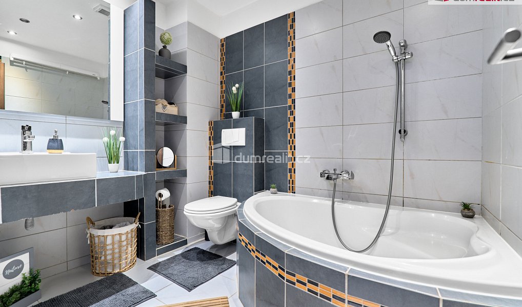 Prodej bytu 2+kk 55 m², Dalovice – náhled fotky 9