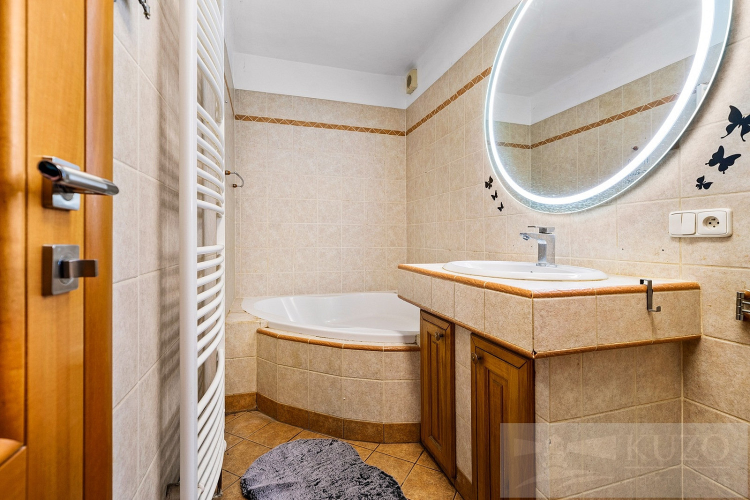 Prodej domu 230 m² s pozemkem 992 m² – pohled 5
