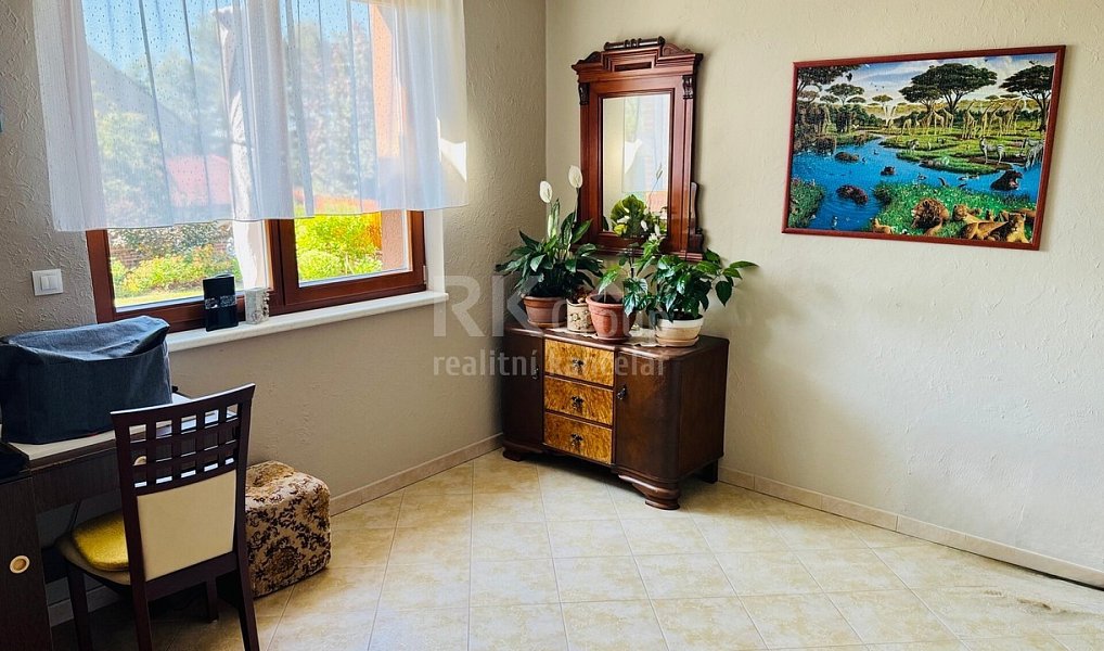 Prodej domu 213 m² s pozemkem 682 m², Velká Hleďsebe – náhled fotky 11