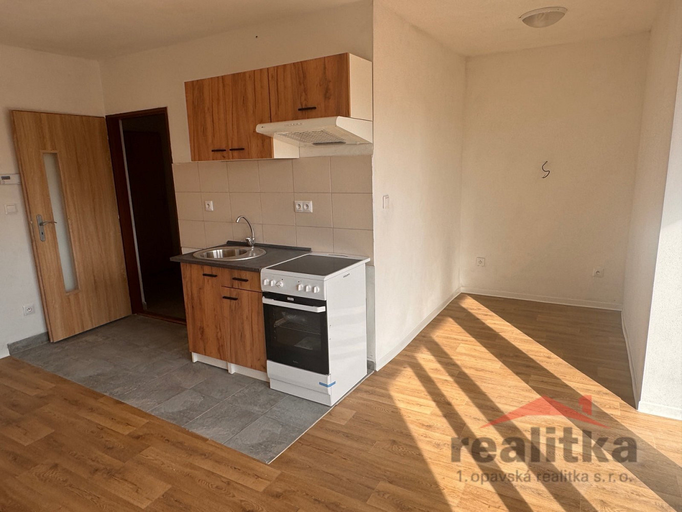 Pronájem bytu 1+kk 27 m² – fotografie 5