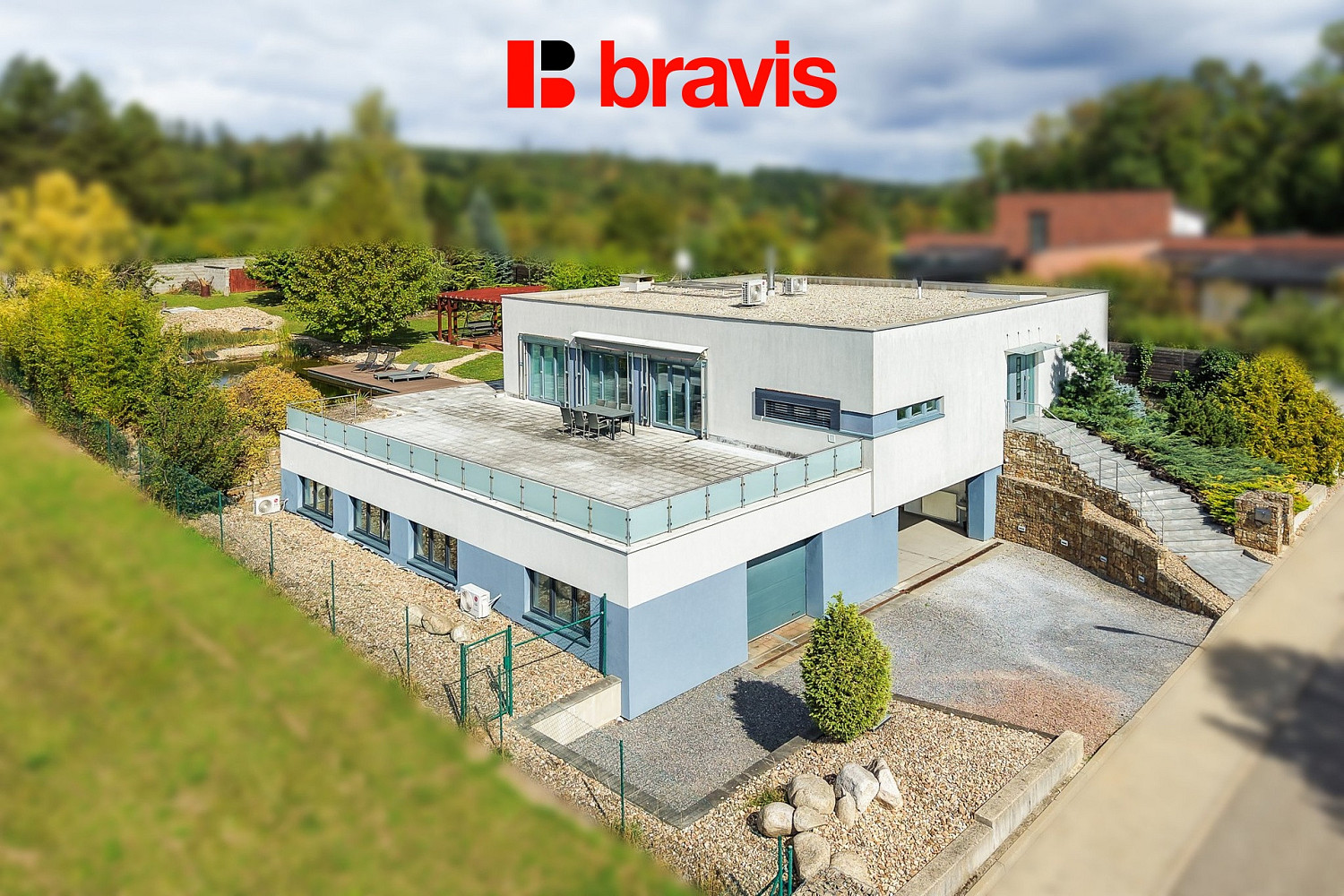 Prodej domu 482 m² s pozemkem 2 185 m²