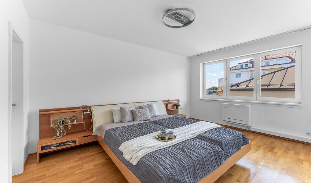 Prodej bytu 4+1 115 m², Praha – náhled fotky 7