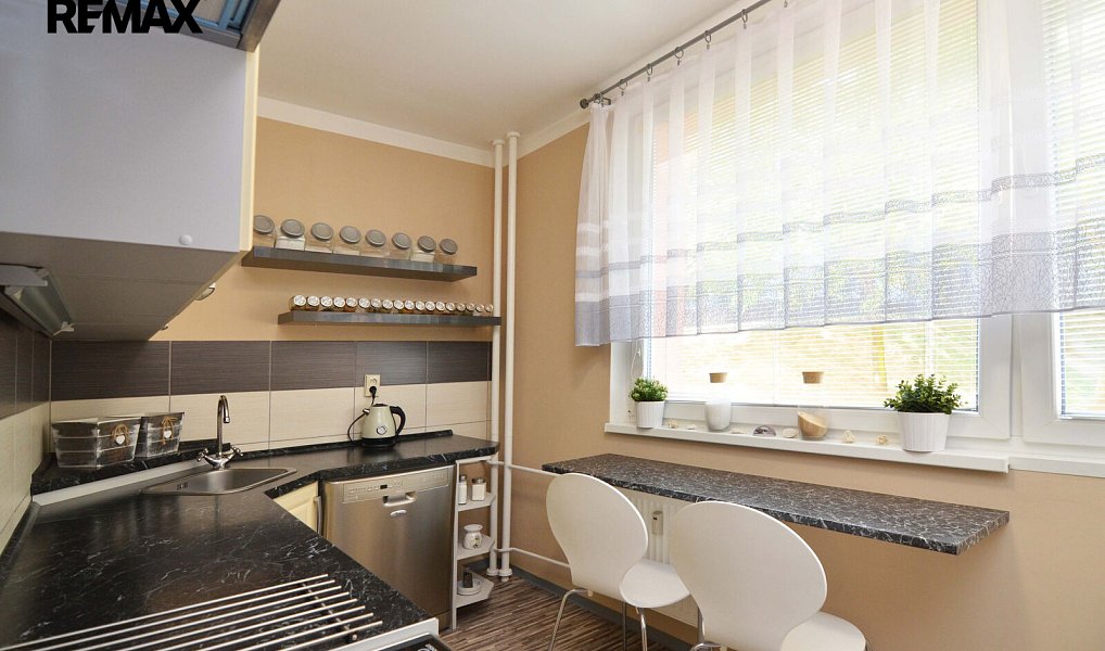 Prodej bytu 4+1 80 m², Praha – náhled fotky 5