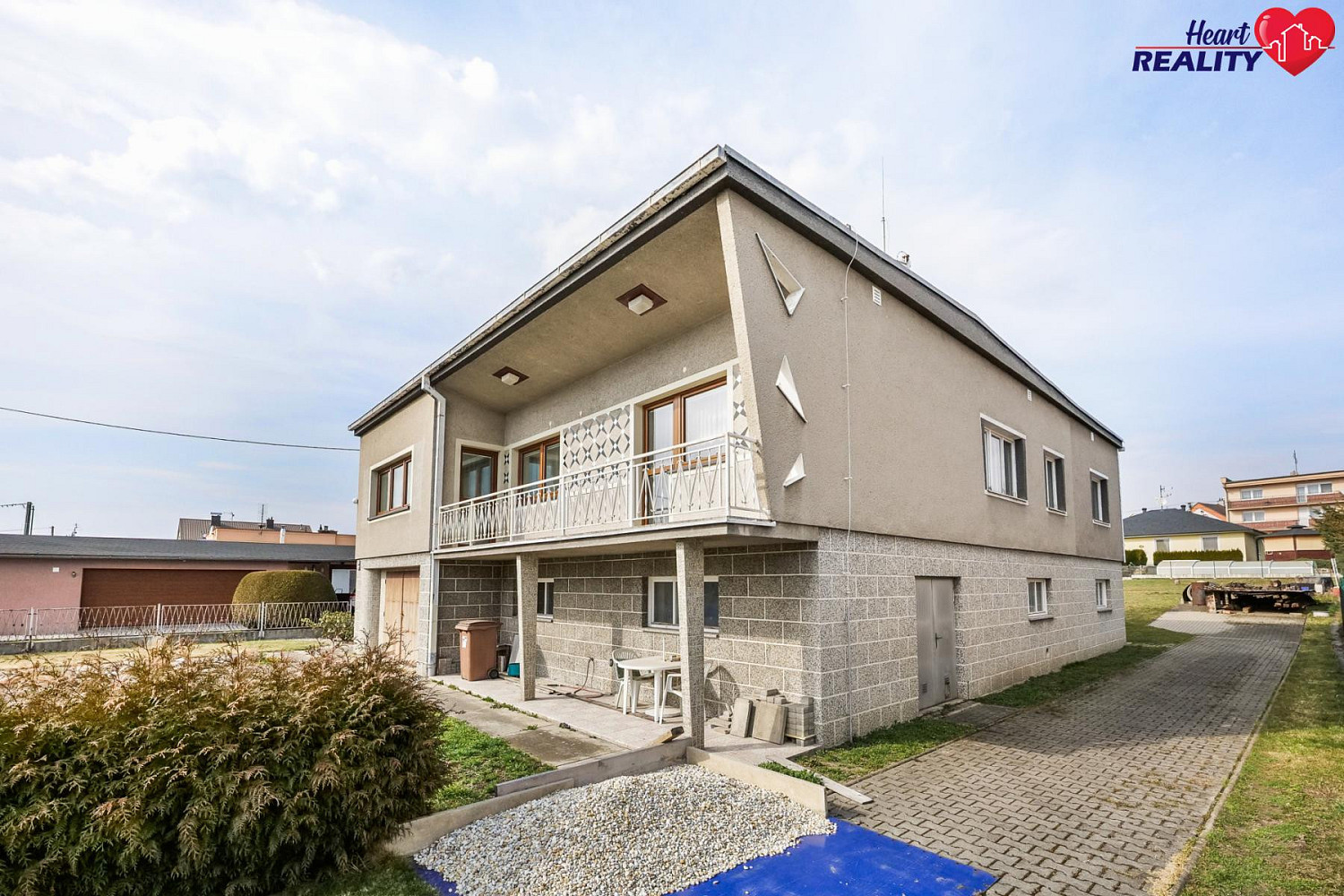 Prodej domu 200 m² s pozemkem 844 m²