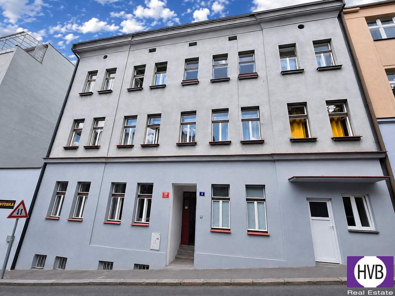 Prodej kanceláře 29 m² — photo 2