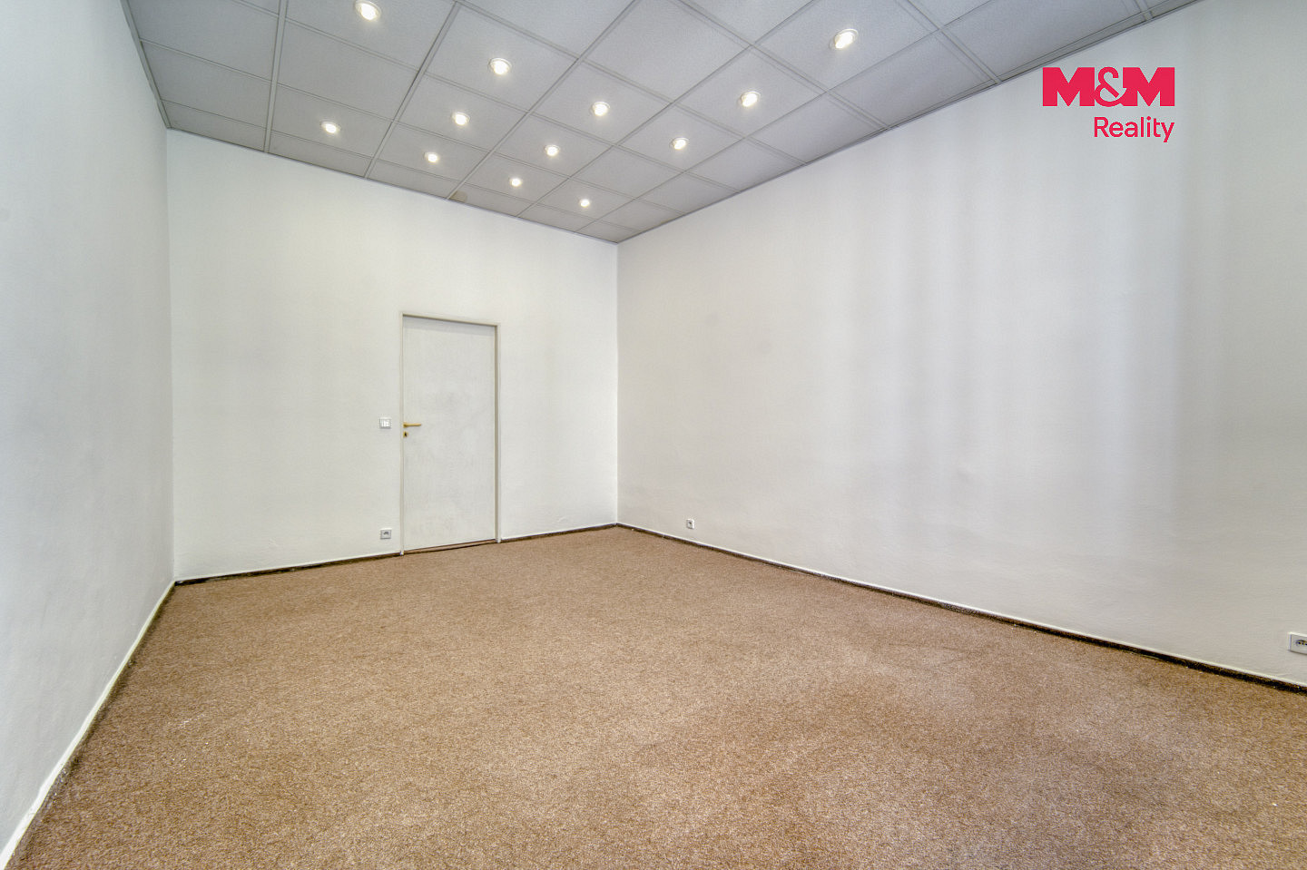 Pronájem kanceláře 112 m² – fotografie 4