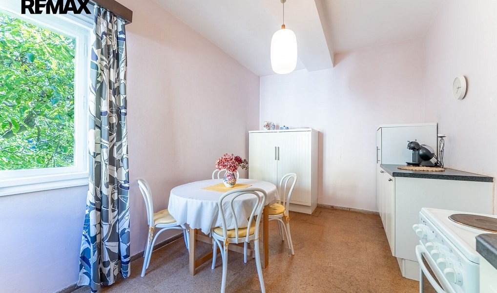 Prodej domu 210 m² s pozemkem 385 m², Praha – náhled fotky 17