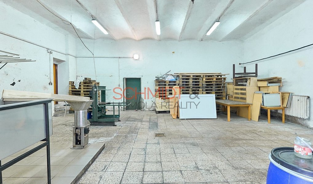 Prodej výrobních prostor 1 612 m², Biskupice – náhled fotky 11