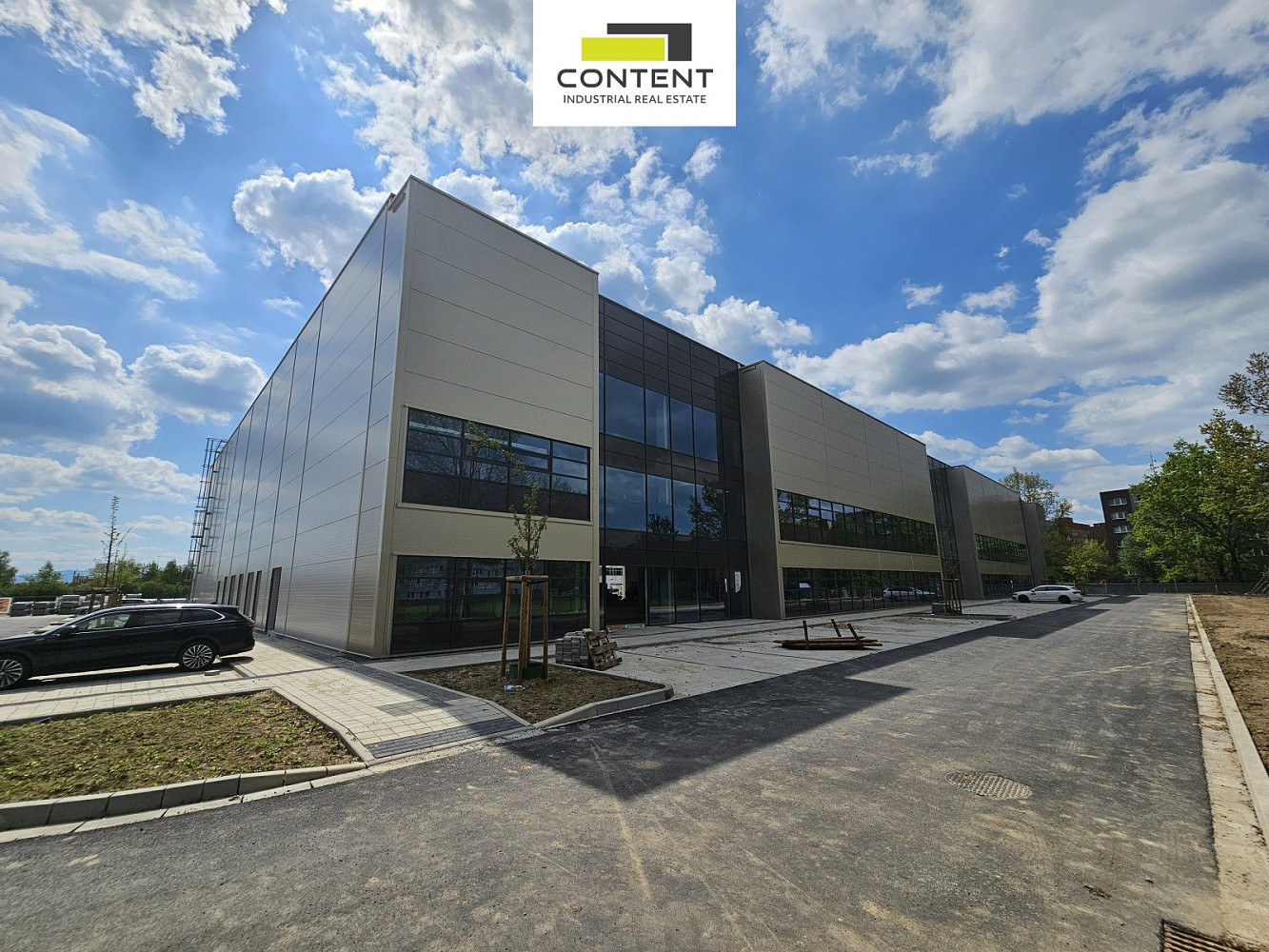 Pronájem skladovacích prostor 2 559 m²