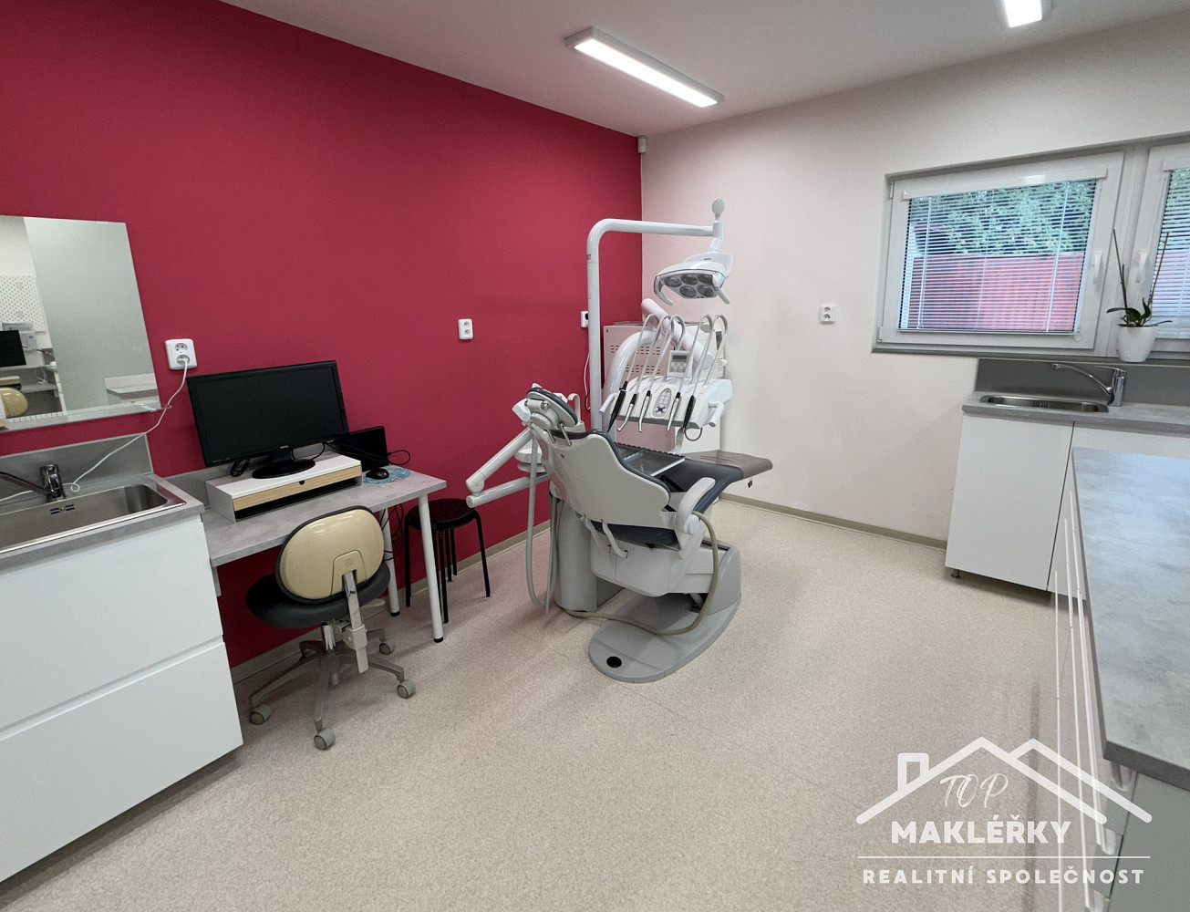 Pronájem komerčního objektu (jiného typu) 74 m² – fotografie 4