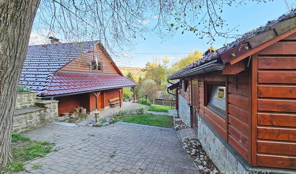 Prodej domu 131 m² s pozemkem 49 321 m², Držková – fotka 1 z 25