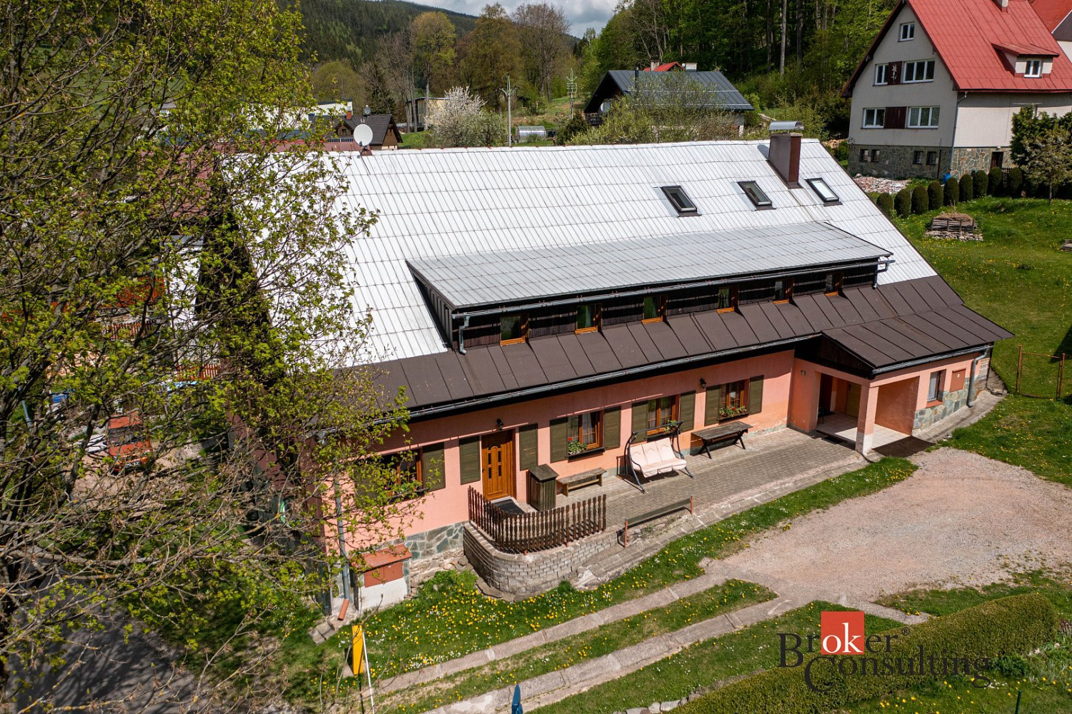 Prodej komerčního objektu (jiného typu) 620 m²
