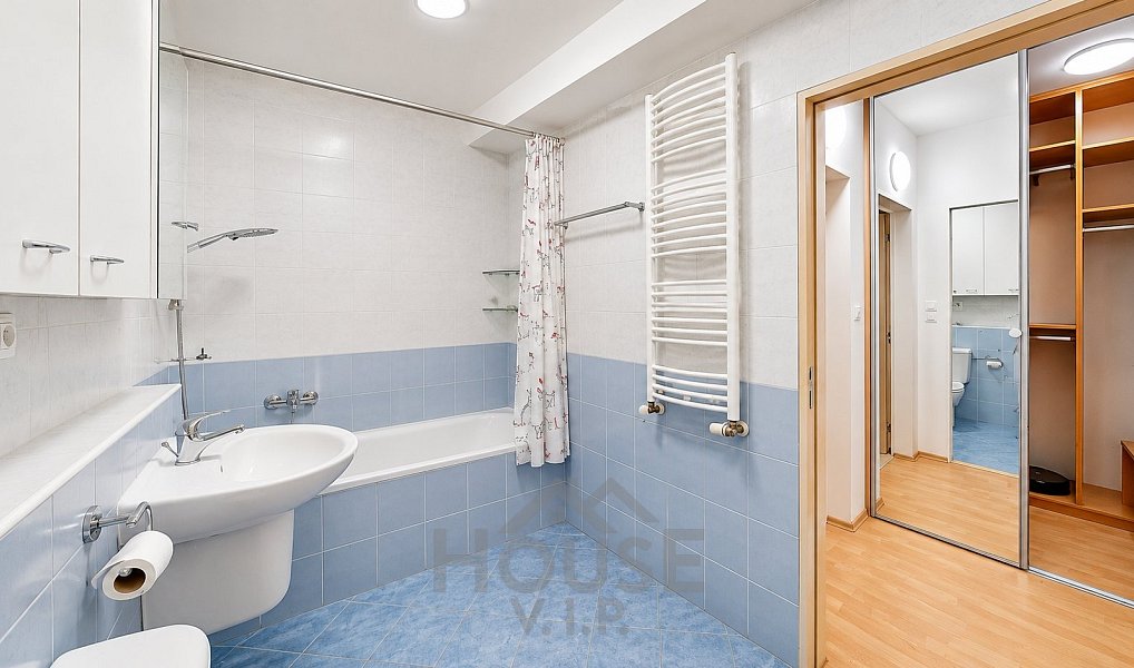 Prodej bytu 1+kk 34 m², Praha – náhled fotky 8