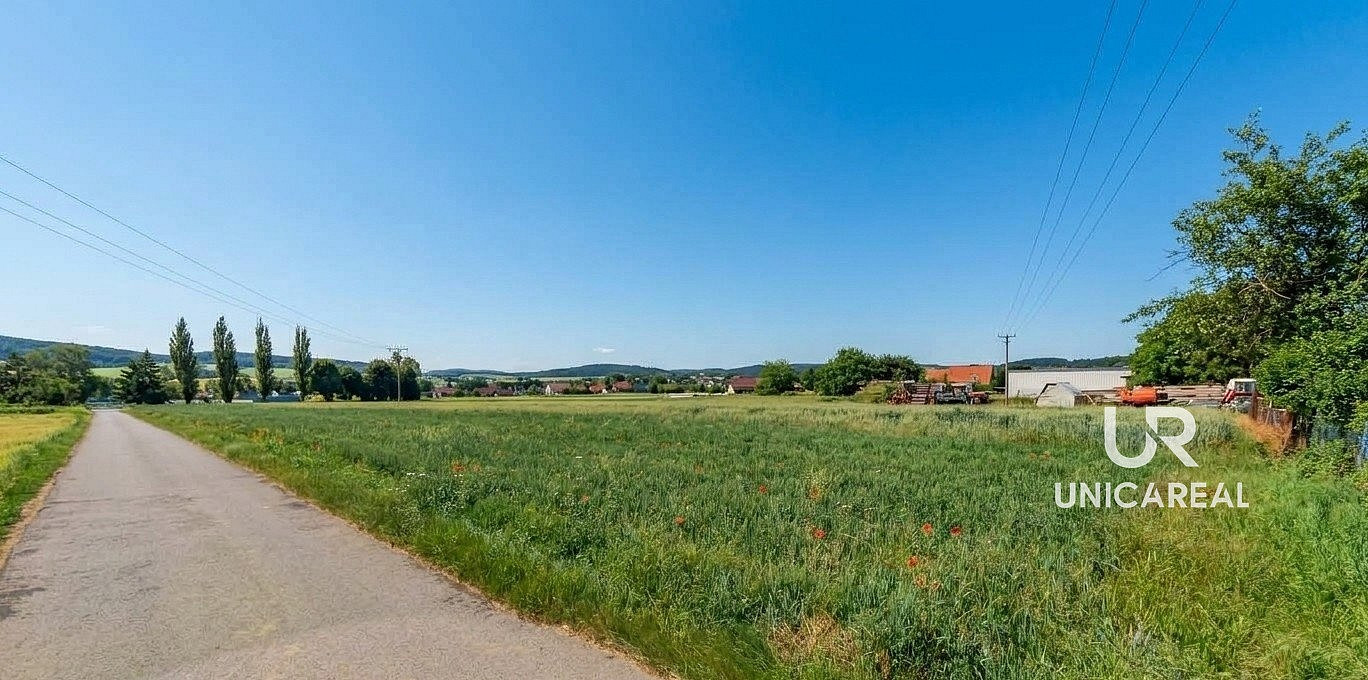 Prodej stavebního pozemku 2 596 m² – fotografie 3