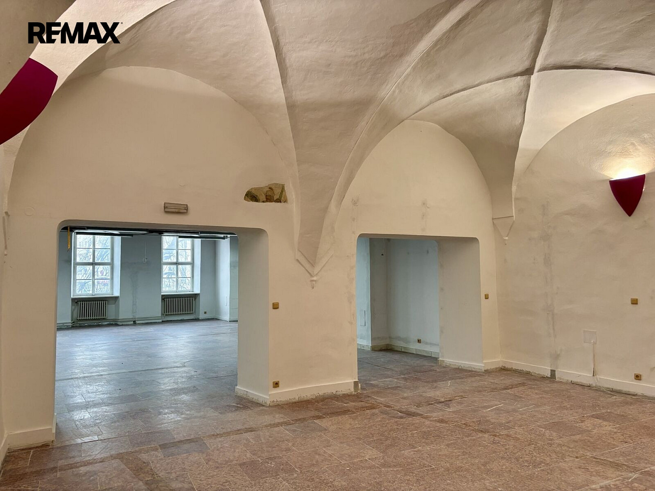 Pronájem kanceláře 206 m² – fotografie 2