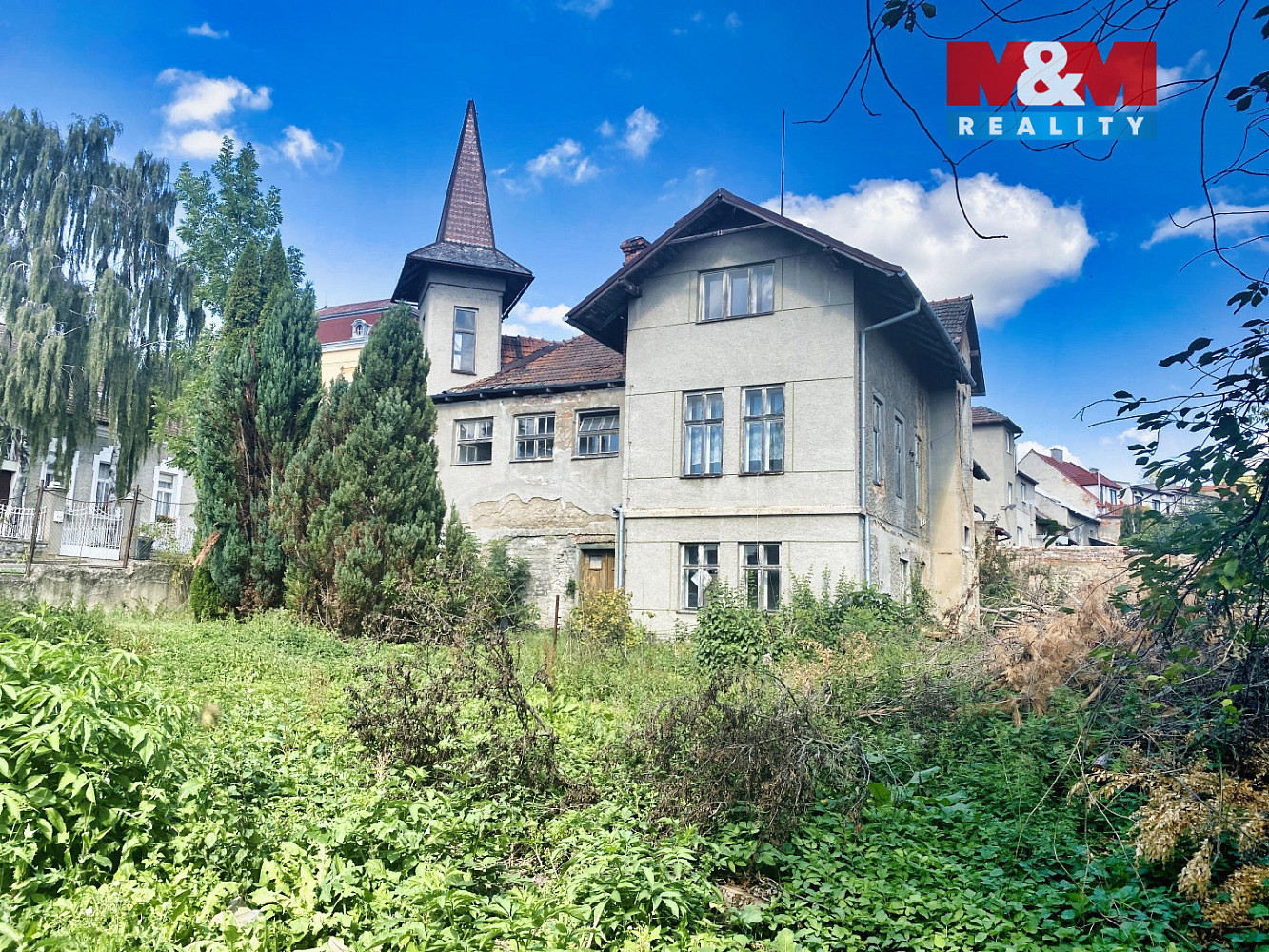 Prodej domu 260 m² s pozemkem 889 m²