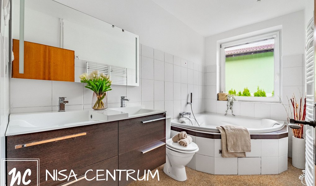 Prodej domu 270 m² s pozemkem 892 m², Stráž nad Nisou – náhled fotky 13