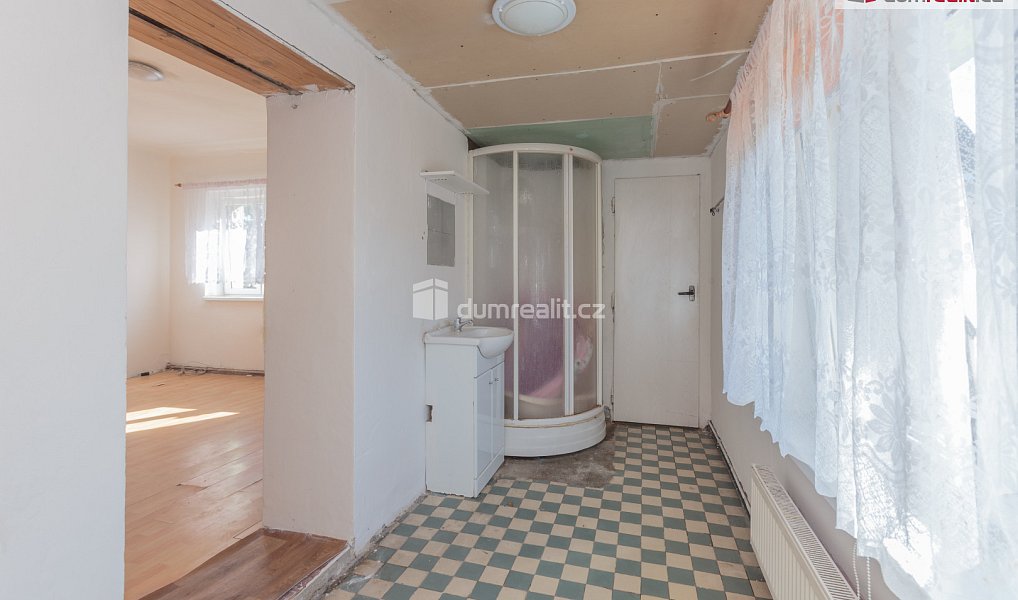 Prodej domu 360 m² s pozemkem 657 m², Králův Dvůr – náhled fotky 17