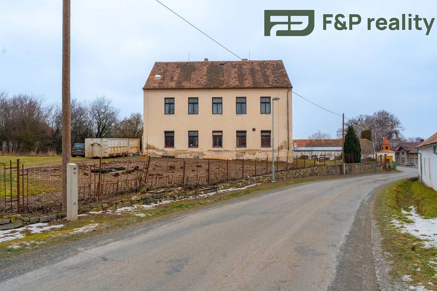Prodej komerčního objektu (jiného typu) 300 m² – fotografie 2