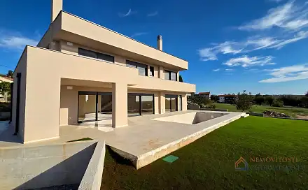 Prodej domu 251 m² s pozemkem 821 m², Poreč, Chorvatsko