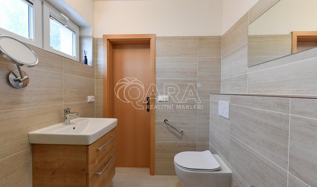 Prodej bytu 3+kk 77 m², Nupaky – náhled fotky 17