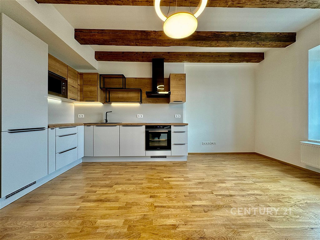 Pronájem bytu 3+kk 72 m²