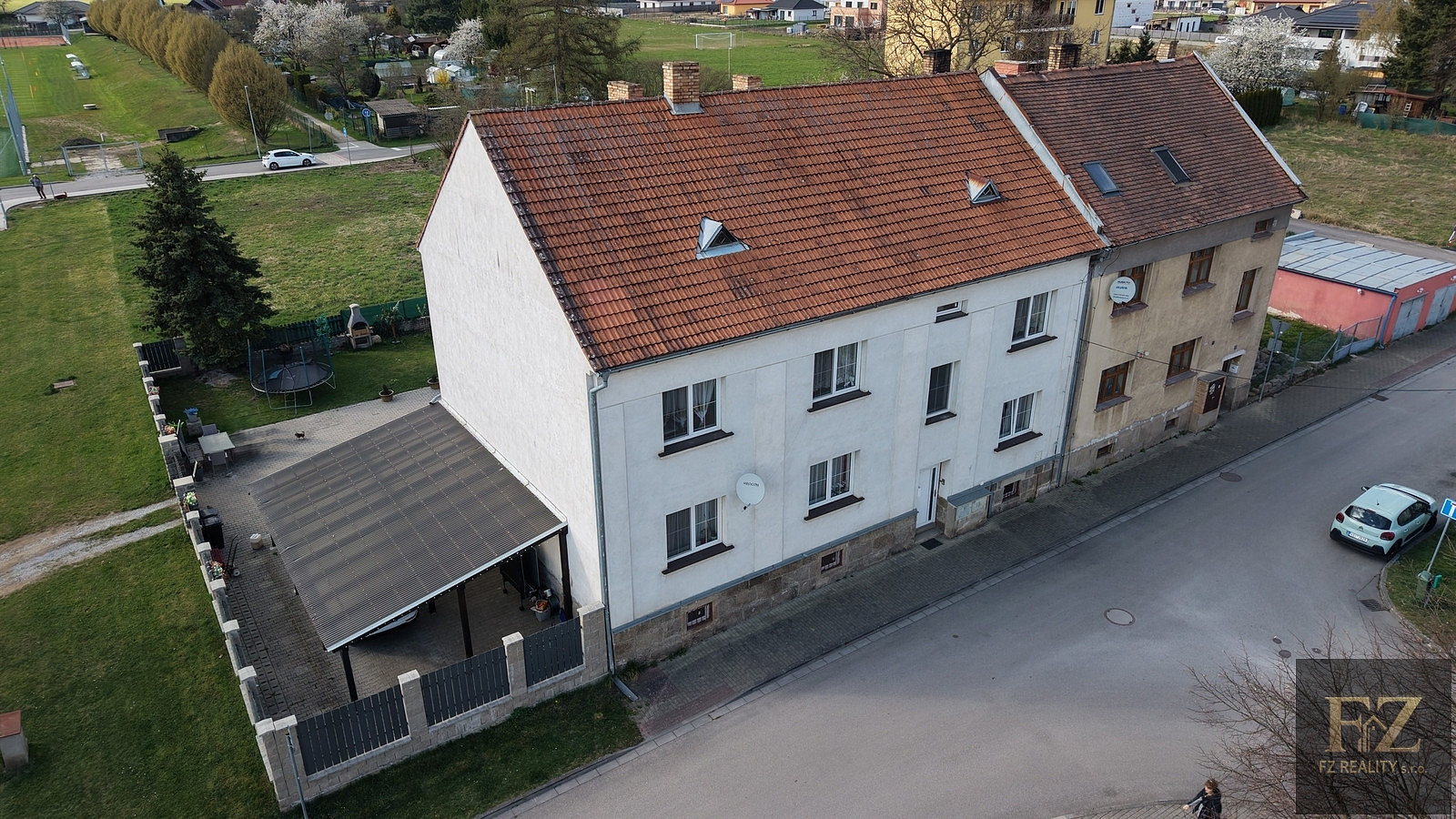 Prodej nájemního domu, činžáku 330 m² – fotografie 3