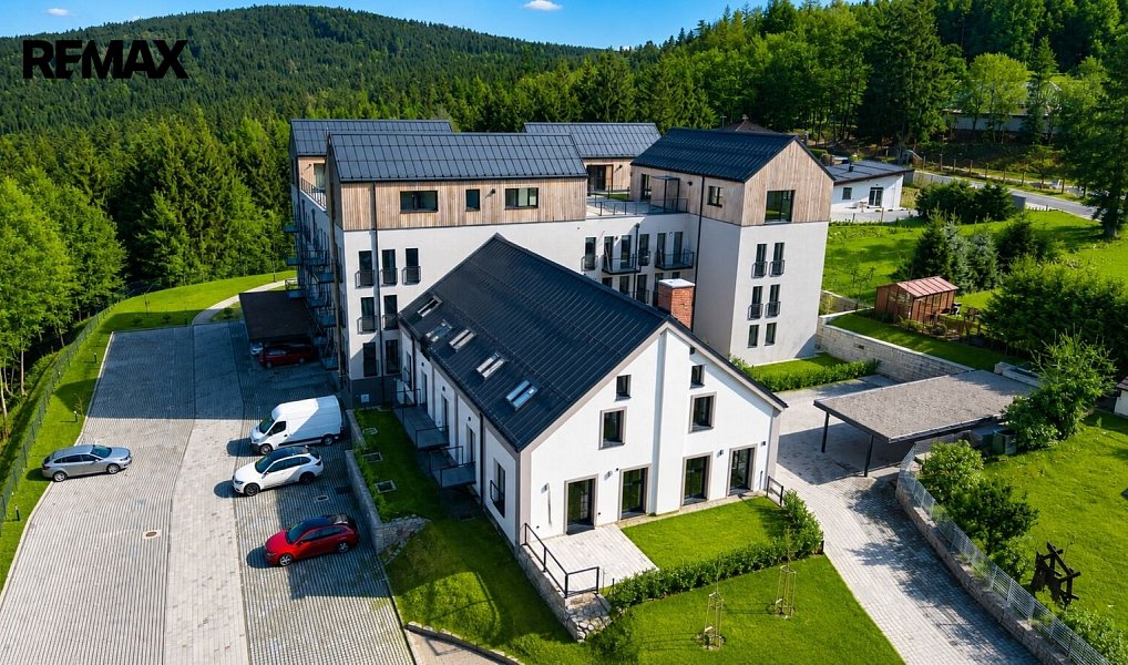 Prodej bytu 3+kk 95 m², Jablonec nad Nisou – náhled fotky 34