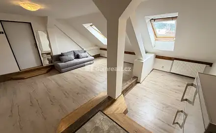 Pronájem bytu 2+kk 60 m²